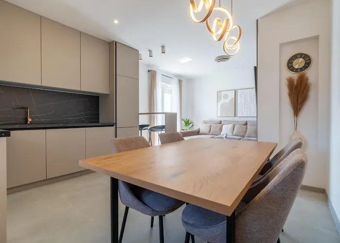 Marina Heights Lägenhet