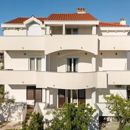 Marina Heights Apartment