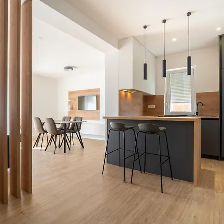 Marina Heights شقة زادار